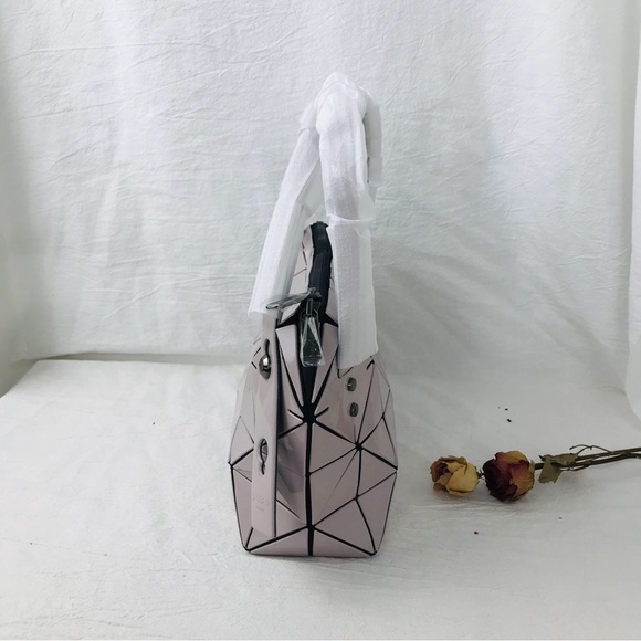 Geometric Pink Women's Bag - Picture 3 of 8